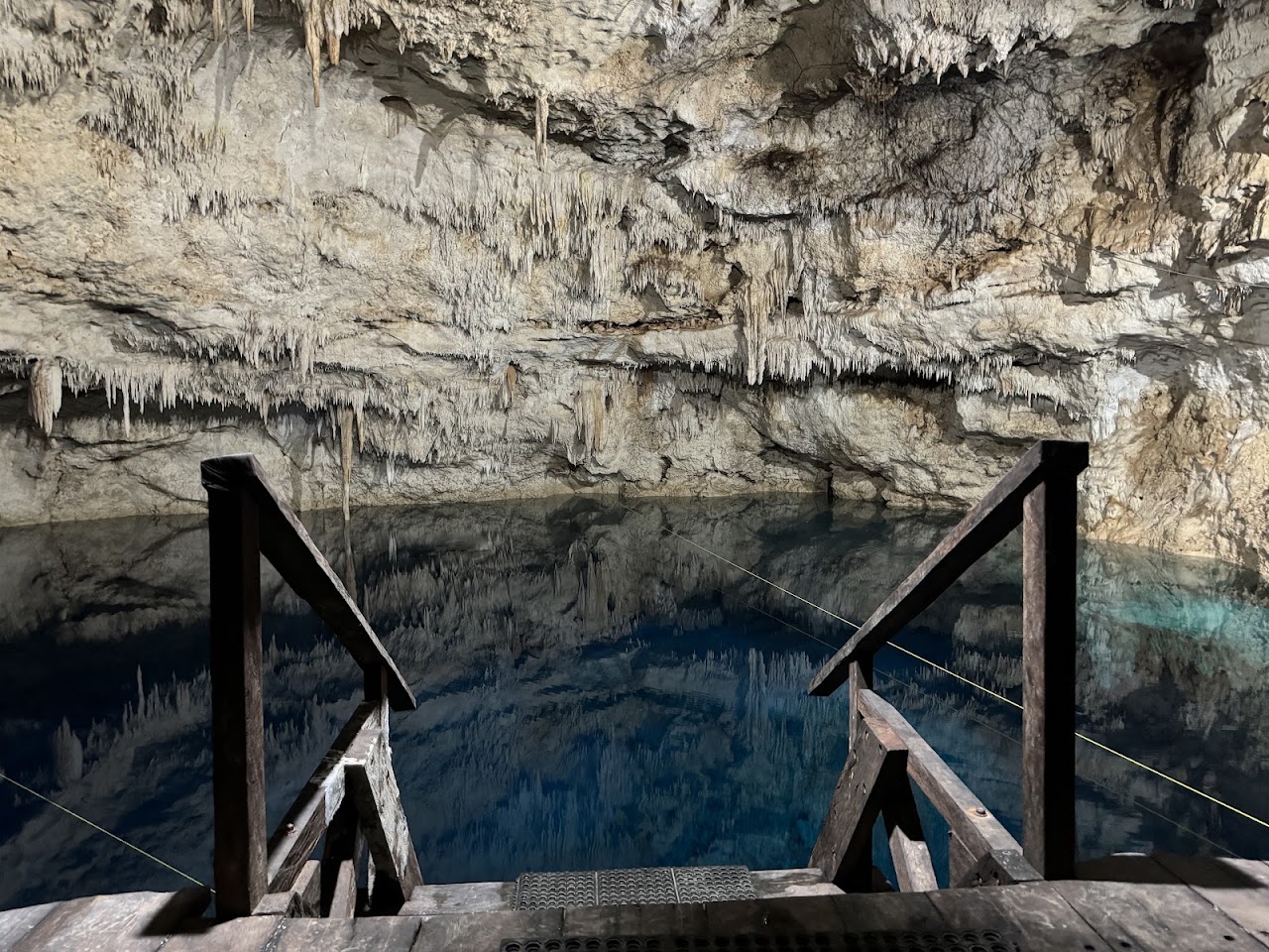 Cenote Aktun Bej