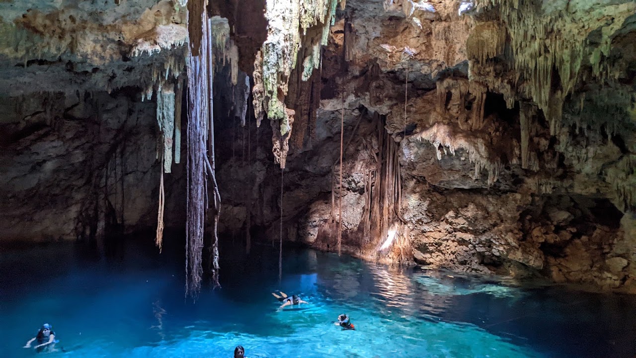 Cenote Bolonchoojol