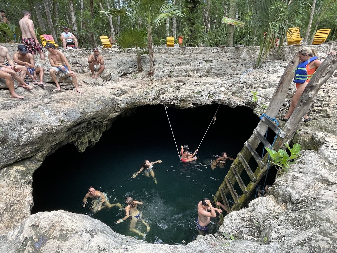 Cenote Calavera