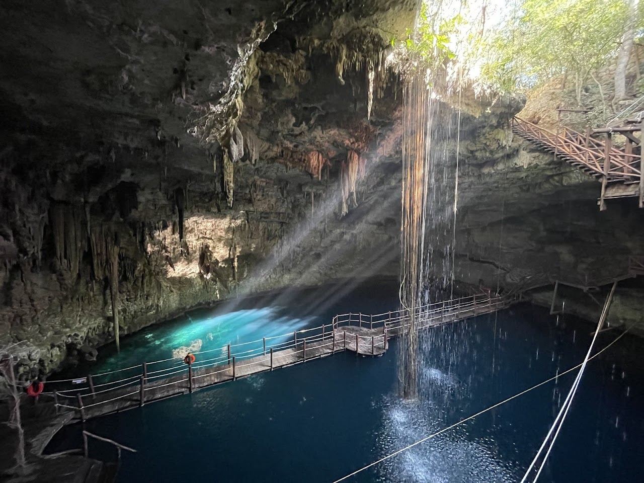 Cenote Kiichpam Xunáan