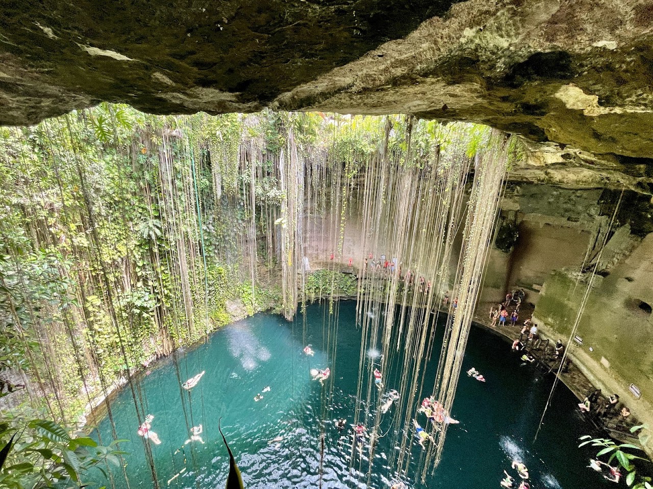 Cenote Sagrado