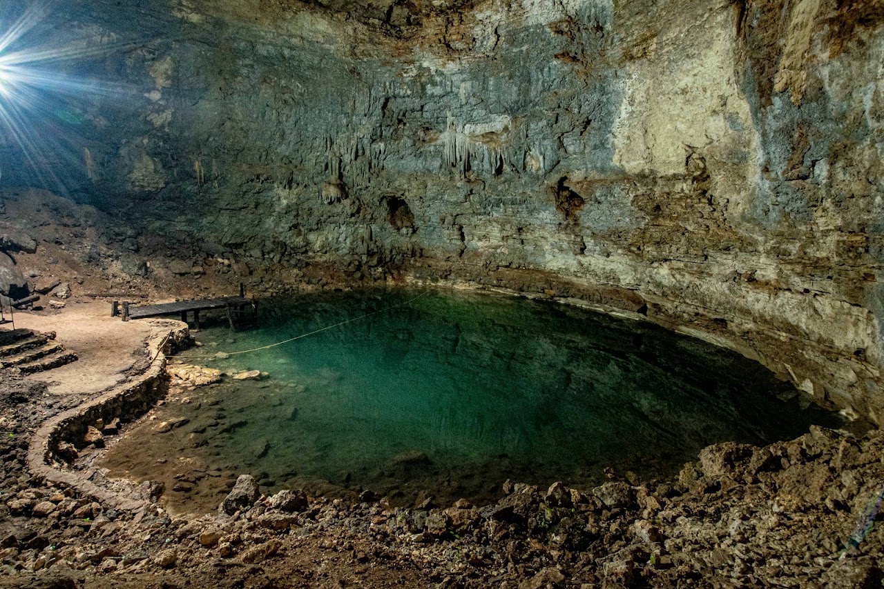 Cenote toh